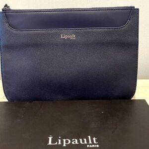 Lipault Paris Plume Elegance Clutch  in Navy Blue Leather  New In Box Wi…